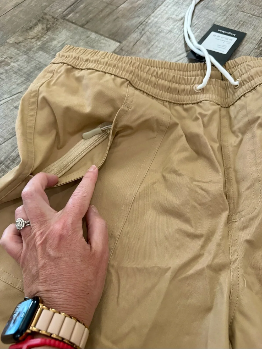 MagnaMan Mens Khaki Drawstring Shorts Large NWT Moisture Wicking Stretch